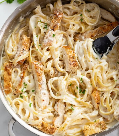 Chicken Alfredo Pasta