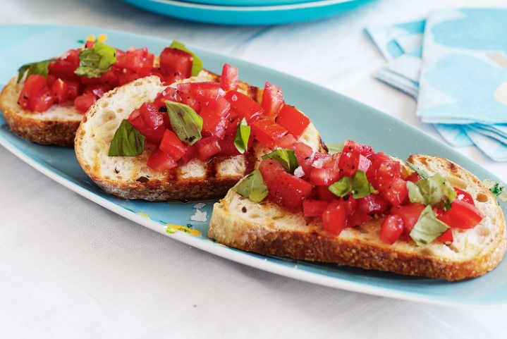 Bruschetta with Tomato and Basil